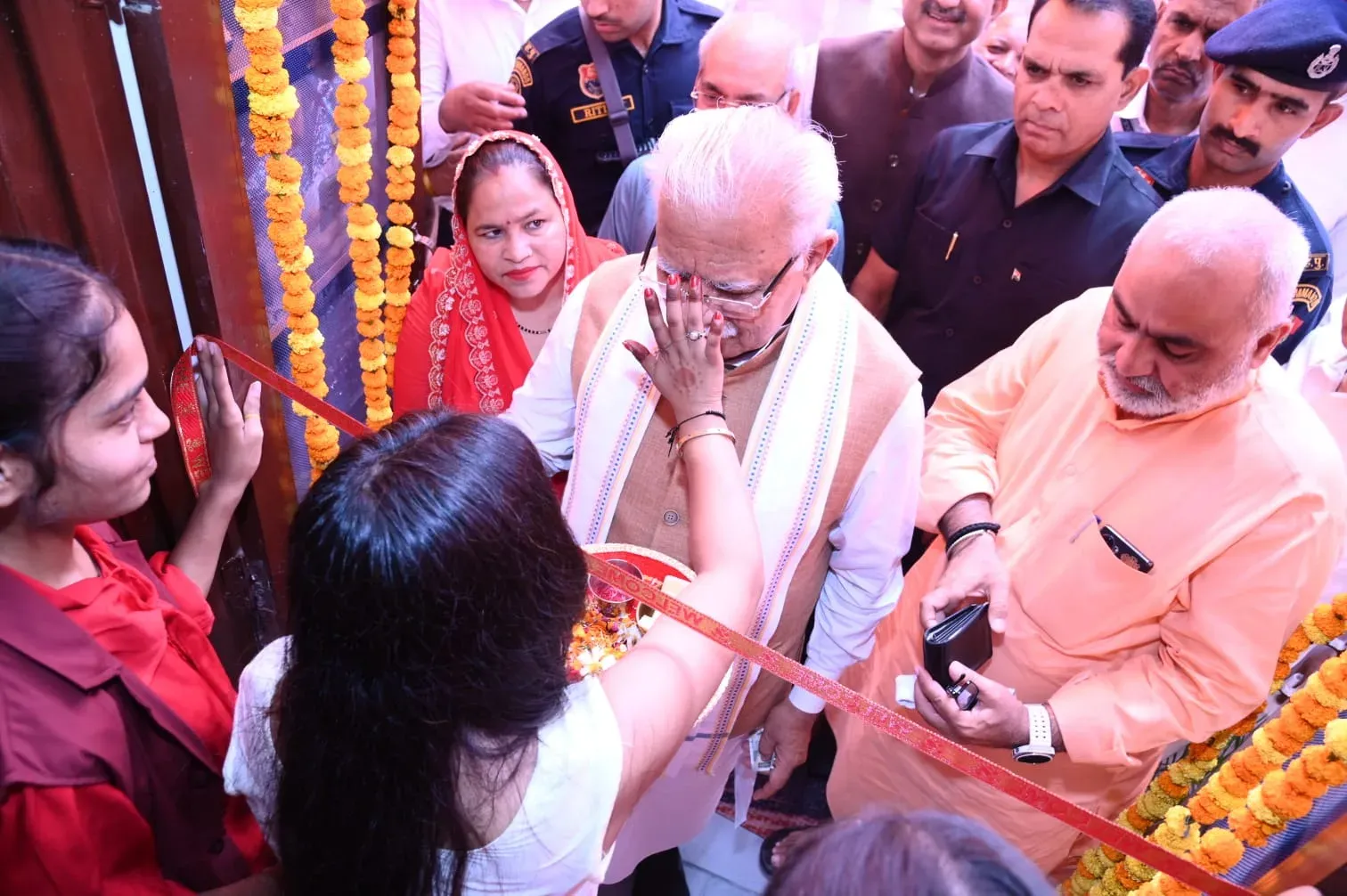 Khattar inaugurates sewing training centre for rural women in Karnal