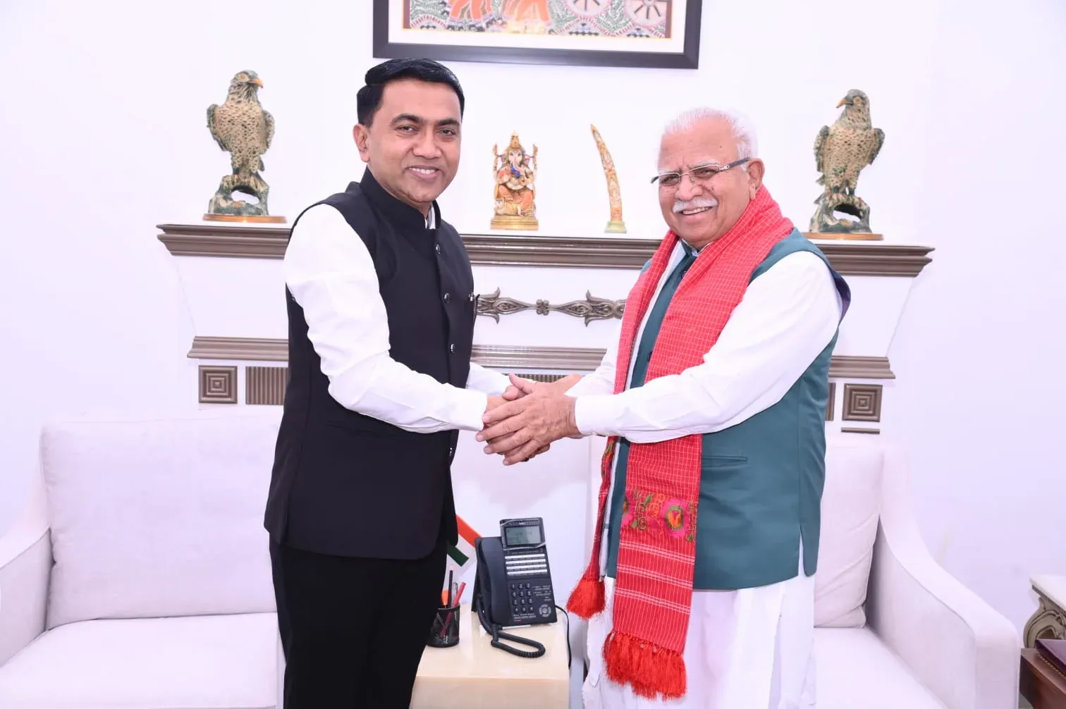 Khattar meets Goa CM Sawant, reviews power and urban schemes