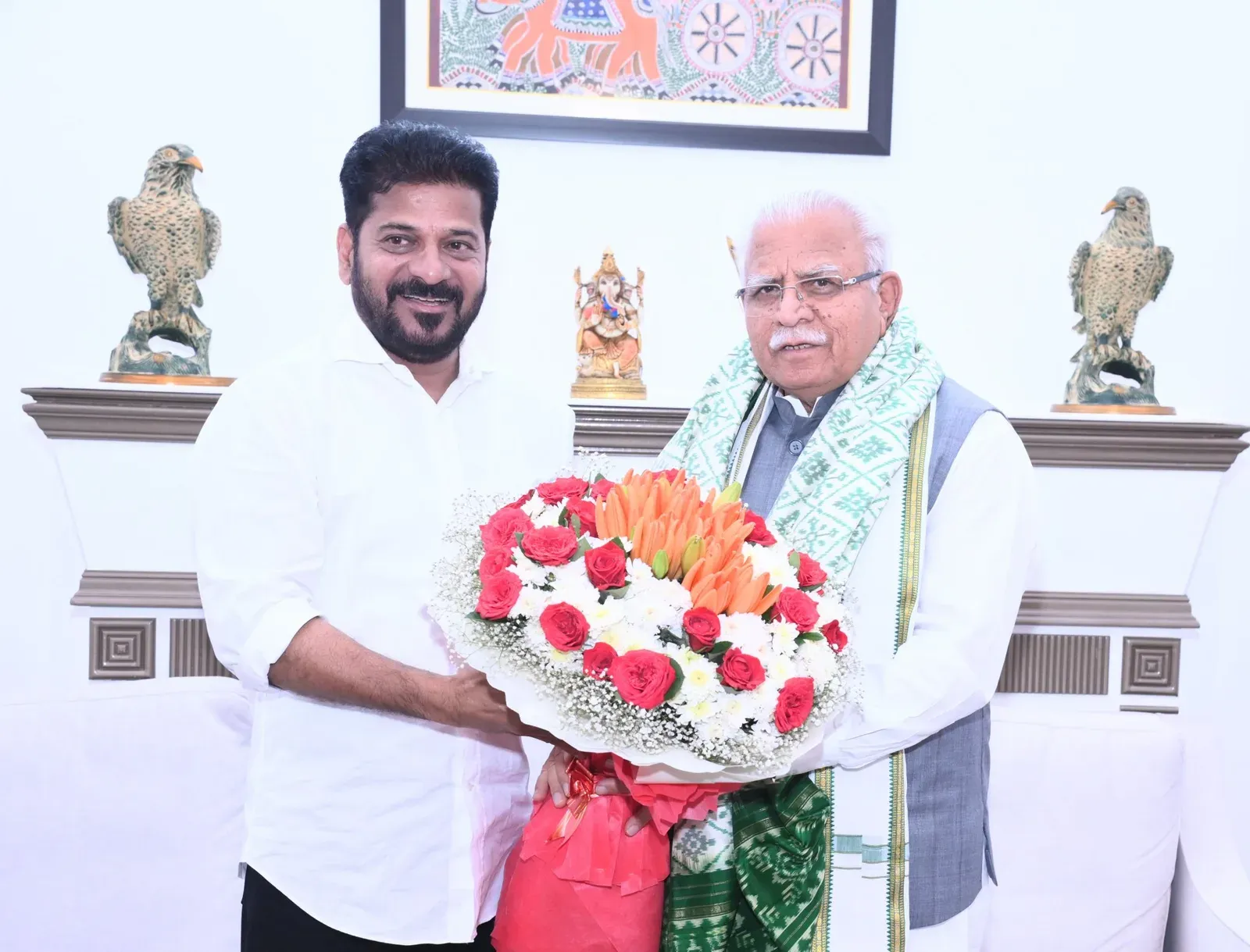 Khattar meets Telangana CM on Hyderabad Metro Phase-2, UCF