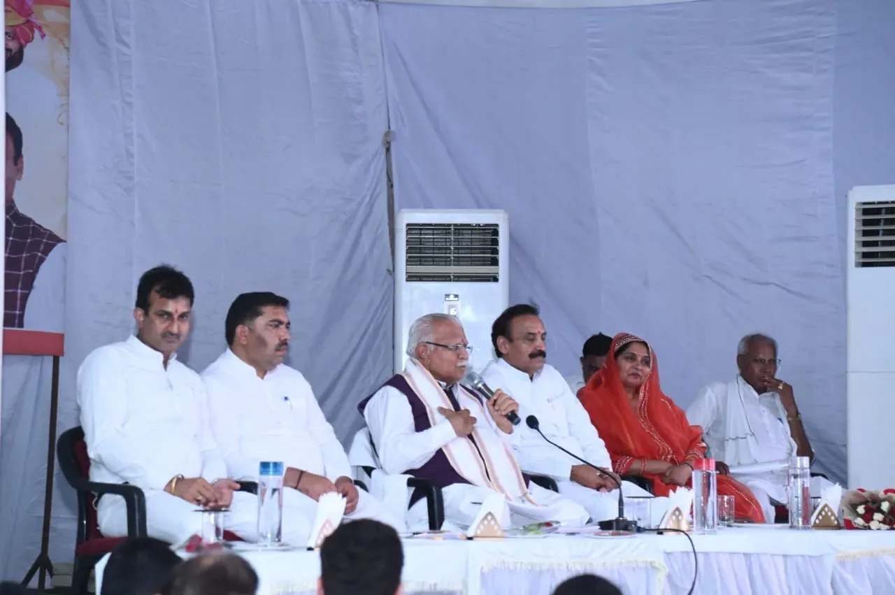 Khattar Reviews Development Work, Meets Residents in Jundla Village