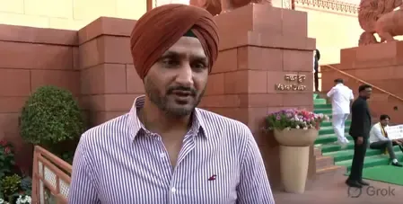 'खेल और राजनीति को अलग रखना चाहिए', कीर्ति आजाद के बयान पर बोले हरभजन सिंह