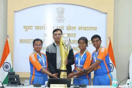 खेल मंत्री ने ब्लाइंड महिला टी20 वर्ल्ड कप विजेताओं को बताया देश के लिए 'प्रेरणा'