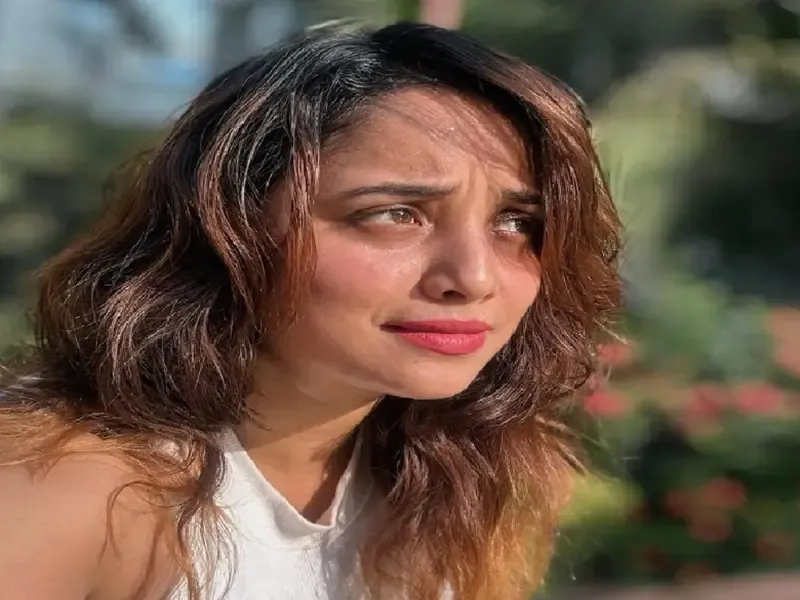 क्या खेसारी ने 'पत्नी को बहन' बनाने वाला बयान देकर खुद को मुश्किल में डाला?