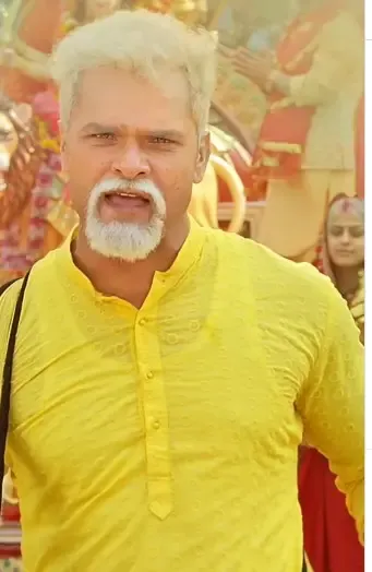 क्या खेसारी लाल यादव की 'गॉडफादर' का नया देवी गीत 'जय मां' आ गया है?