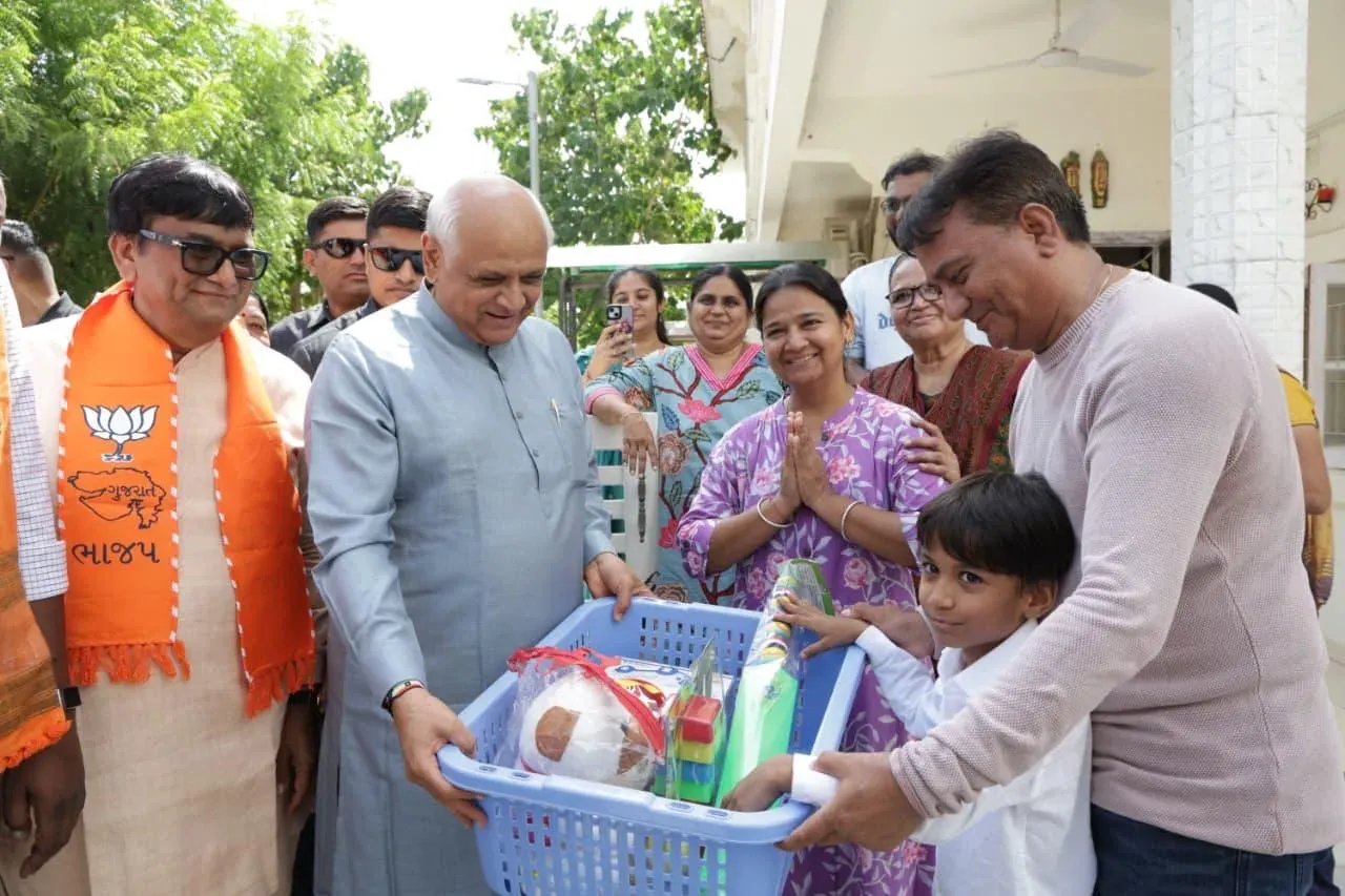 गुजरात CM भूपेंद्र पटेल ने अहमदाबाद में खिलौना दान अभियान को दी नई ऊर्जा, बच्चों में संस्कार विकास का संदेश