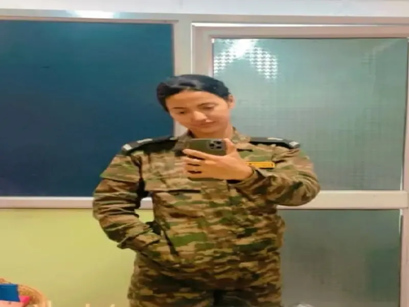 क्या वरुण धवन की एक्टिंग से खुशबू पाटनी प्रभावित हुईं? 'बॉर्डर-2' ने दिया पुरानी यादों का एहसास