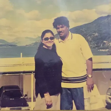 Khushbu Sundar Celebrates 26 Years of Love with Husband Sundar C