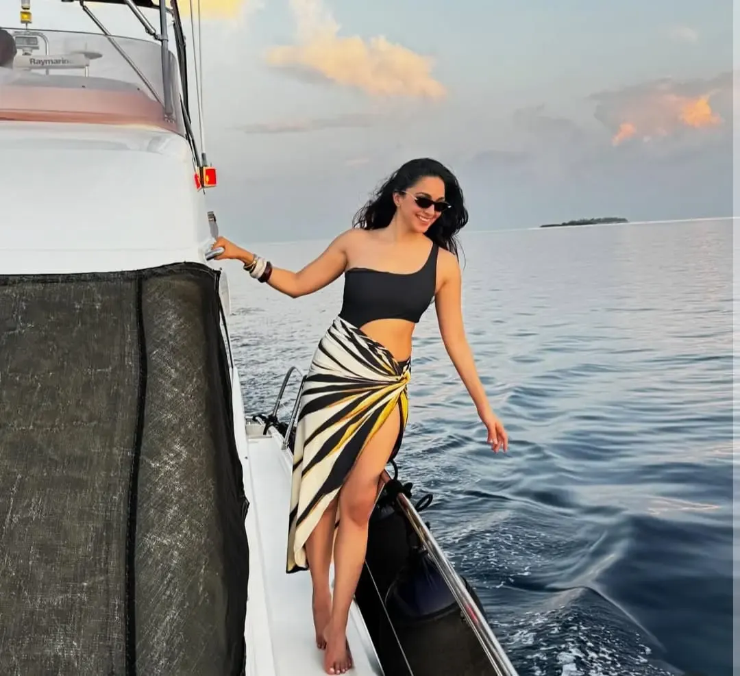 Kiara Advani shares 'sun-kissed days' with Sidharth Malhotra and daughter Saraayah in Maldives