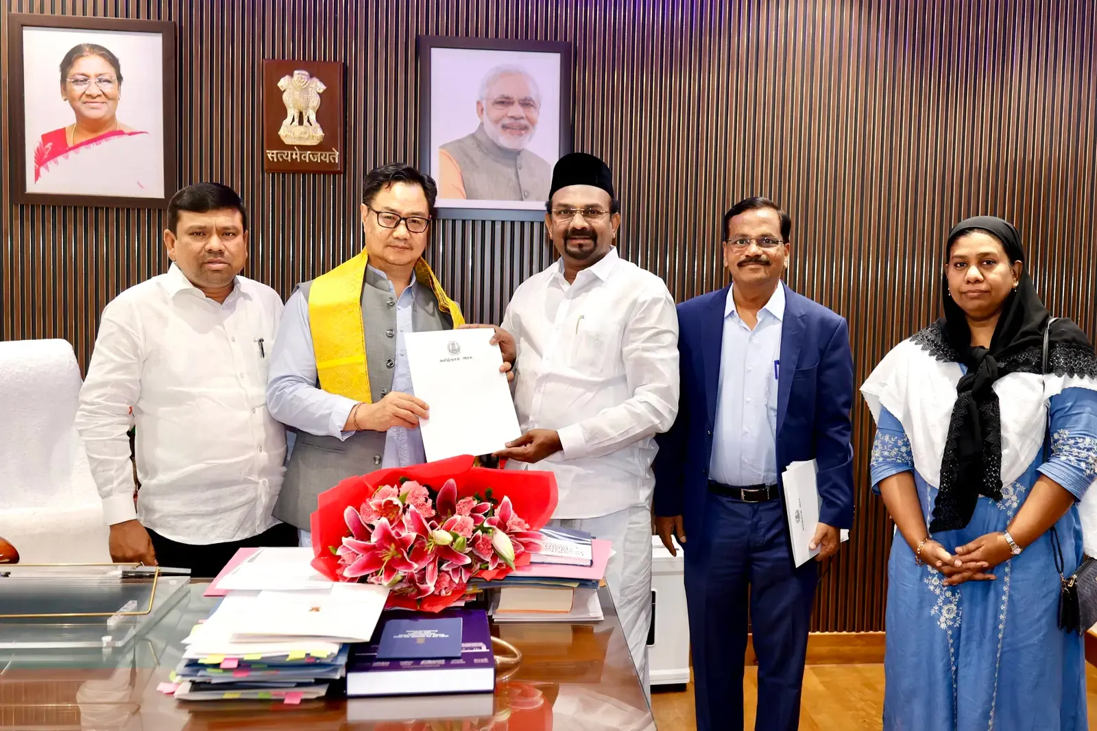 Kiren Rijiju meets Tamil Nadu minority welfare minister, senior officials in New Delhi