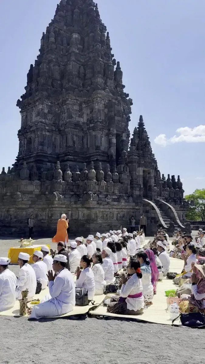 Kishan Reddy hails 'Om Namah Shivaya' at Prambanan during Modi visit