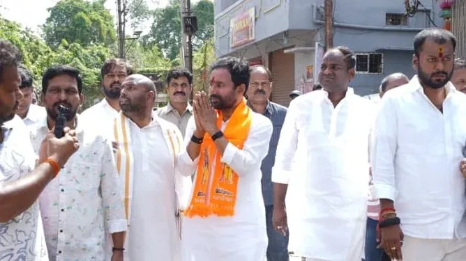 Kishan Reddy Leads Padayatra, Swachhata Drive in Secunderabad