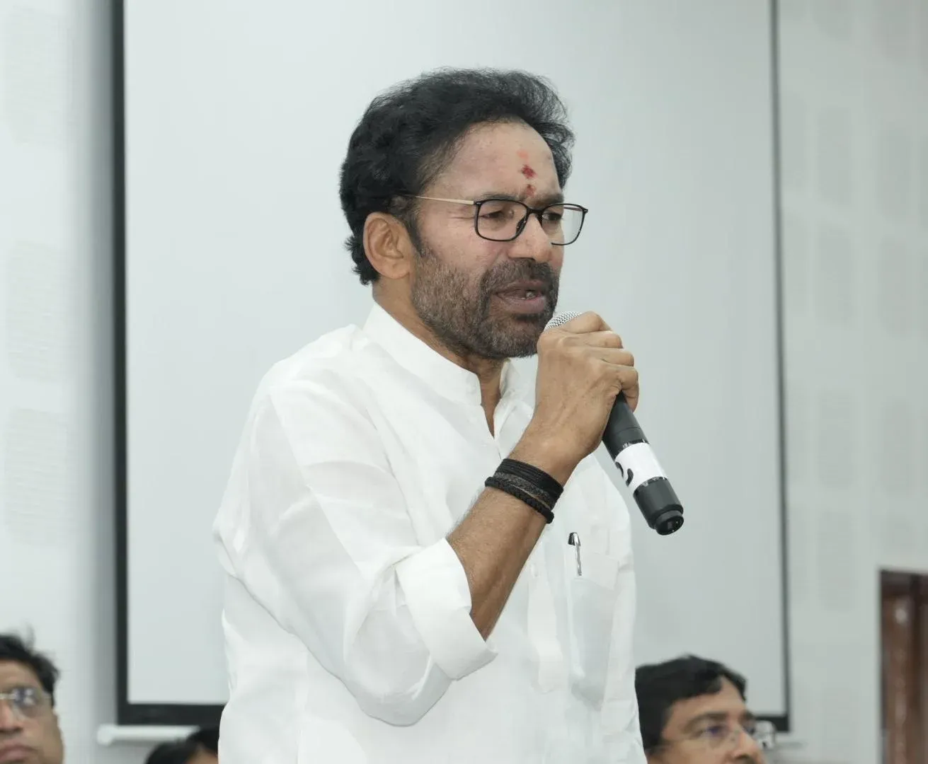 Kishan Reddy meets education heads for IDY 2026 countdown