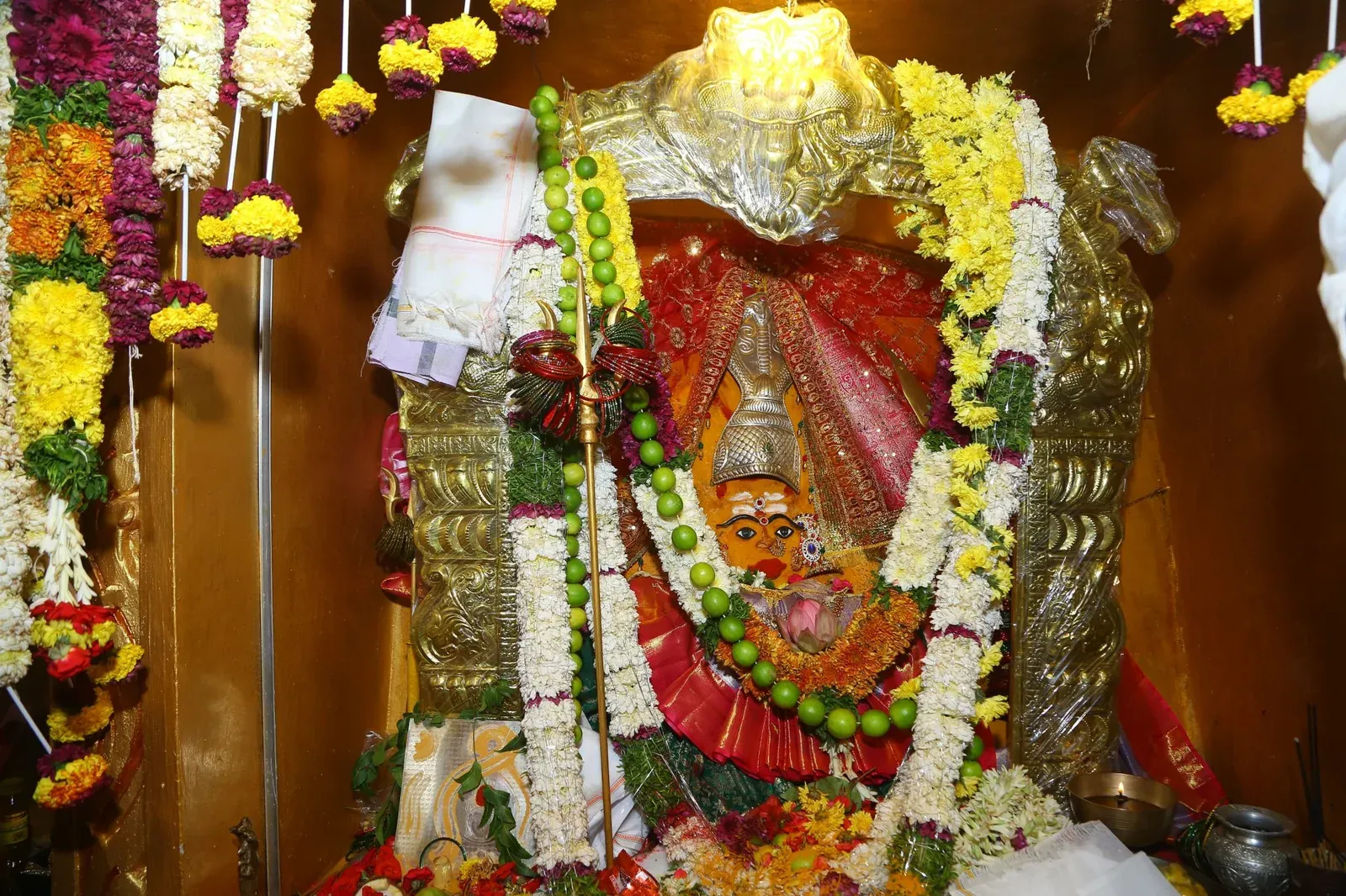 Kishan Reddy Offers Bonalu Prayers at Shaikpet, Hyderabad