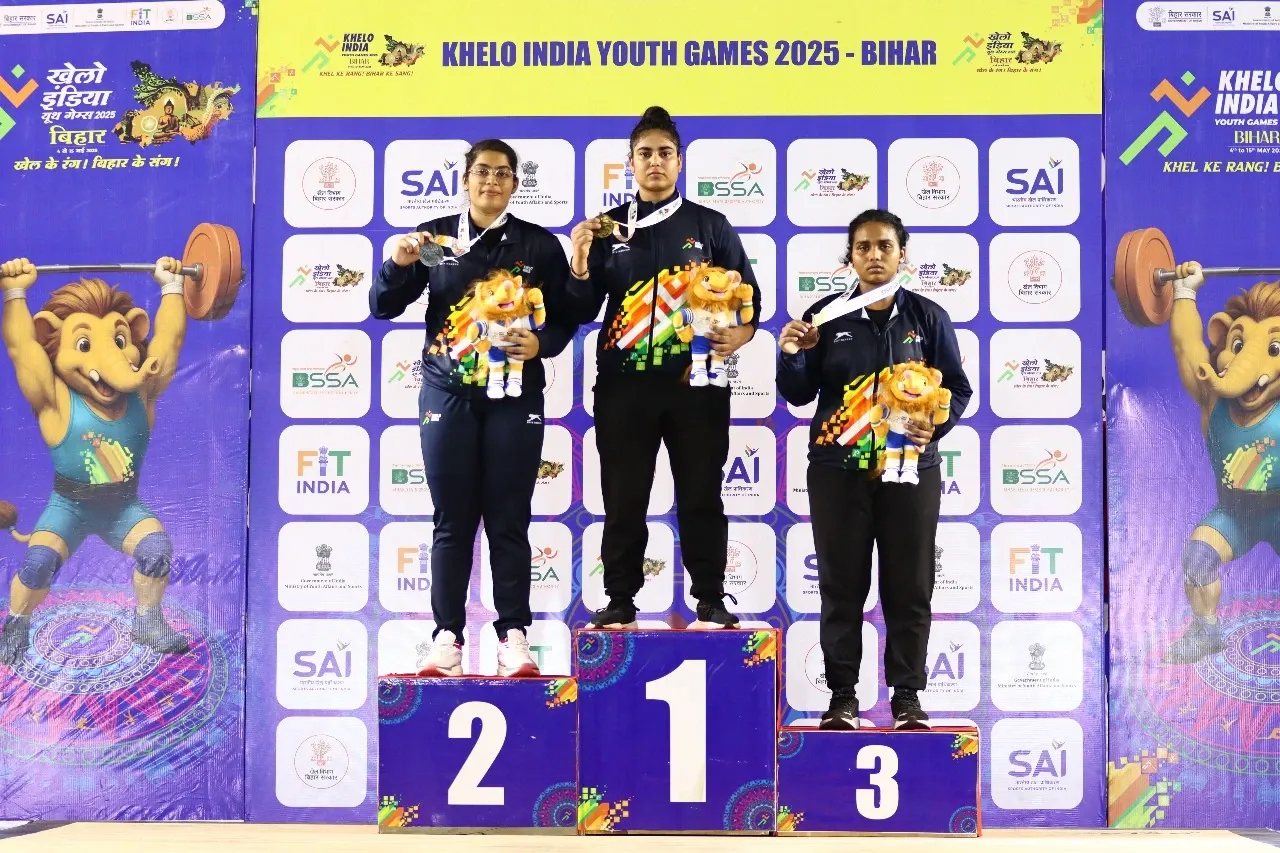 How Did UP’s Kadir Khan Break the 400m Record Twice at KIYG 2025?