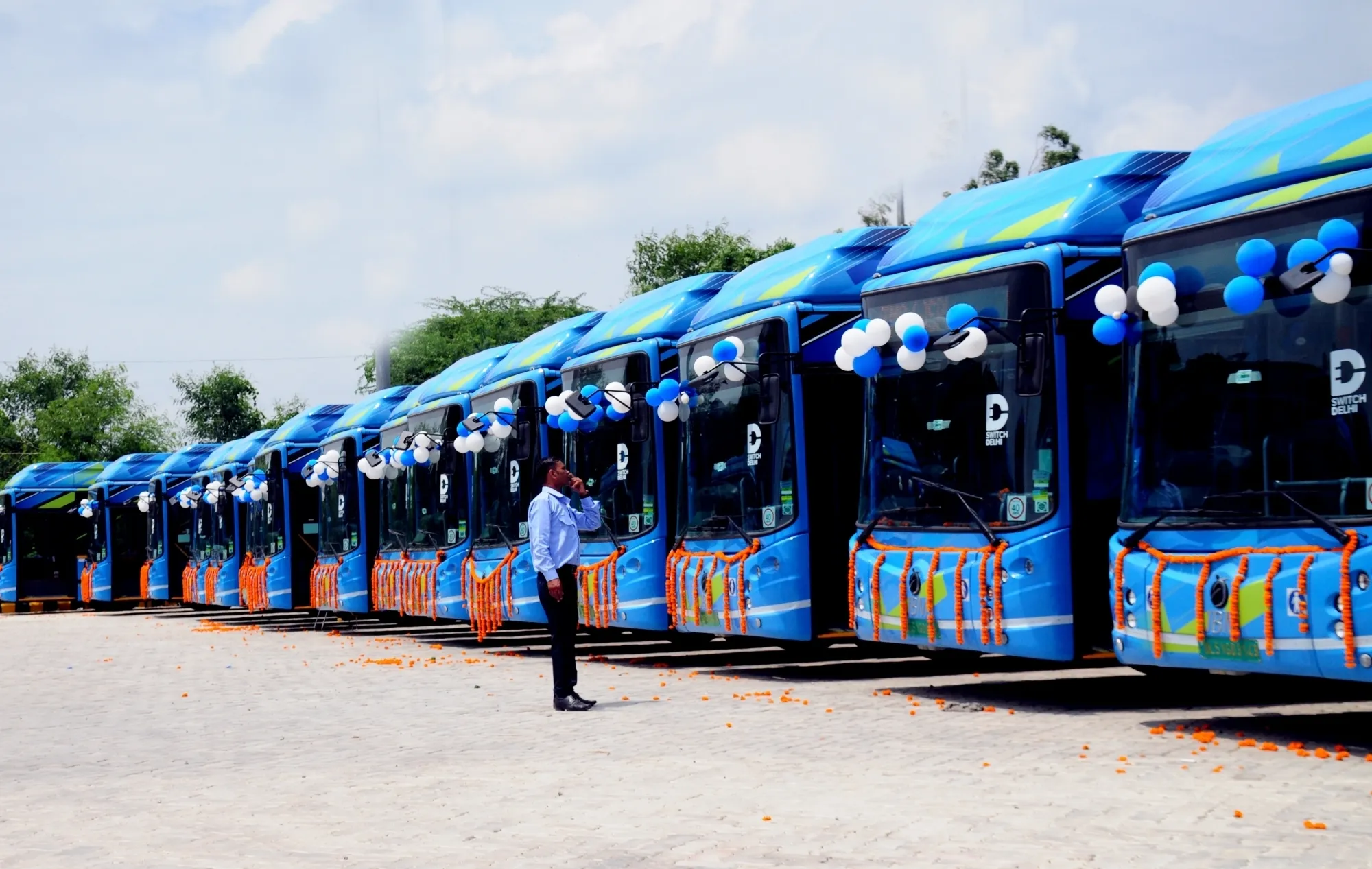 केकेआर ने ऑलफ्लीट इंडिया और पीएमआई इलेक्ट्रो मोबिलिटी में 310 मिलियन डॉलर का बड़ा निवेश किया