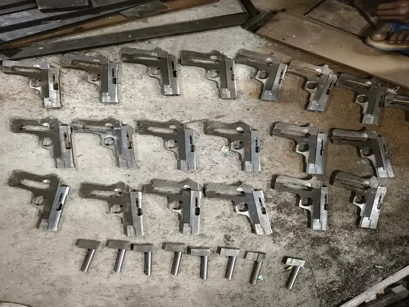 Did Kolkata and Bihar STF Uncover a Firearms Manufacturing Unit in Bhagalpur?