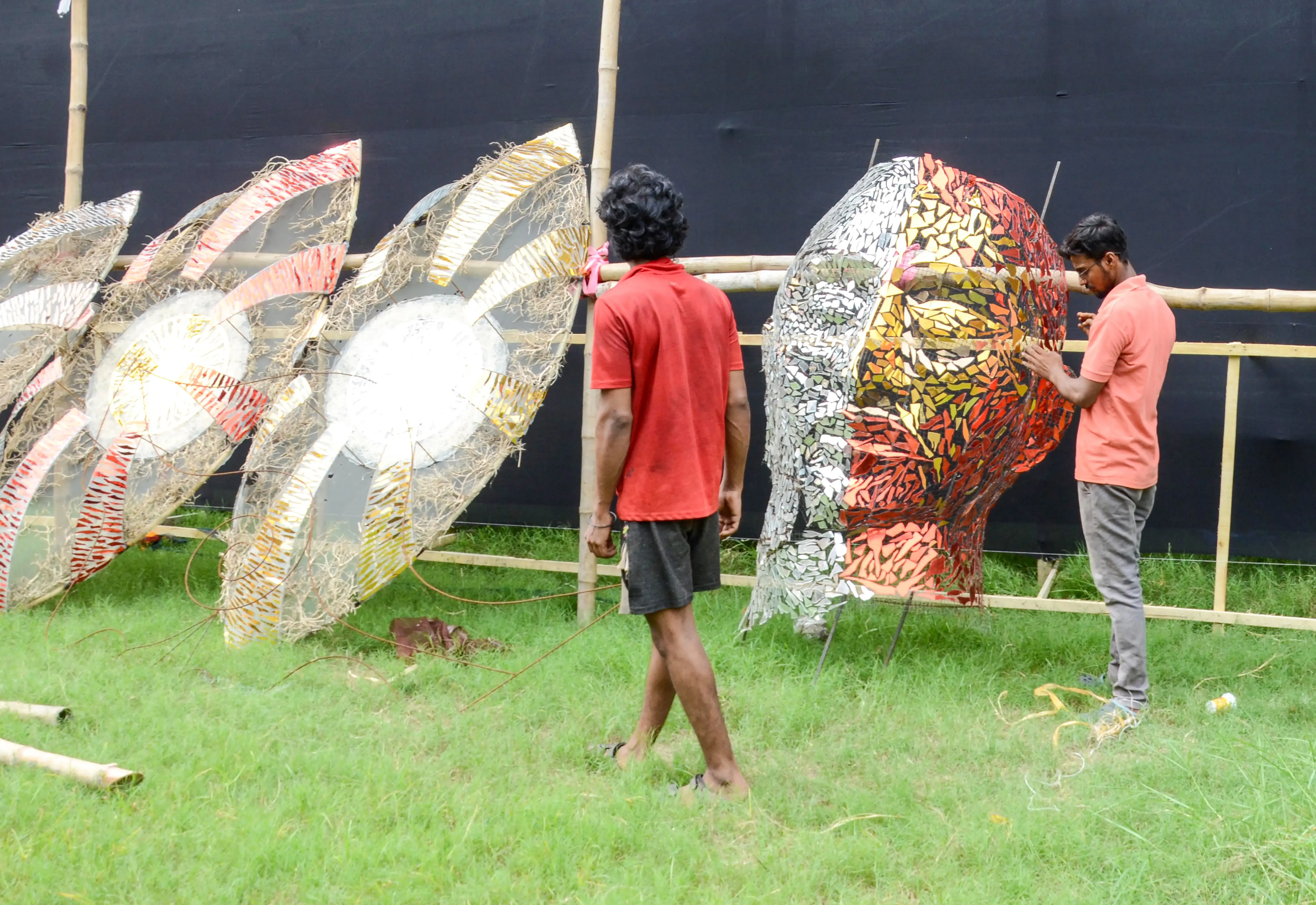 Is Kolkata's Durga Puja Committee Addressing the 'Harassment' of Bengali Migrant Workers?