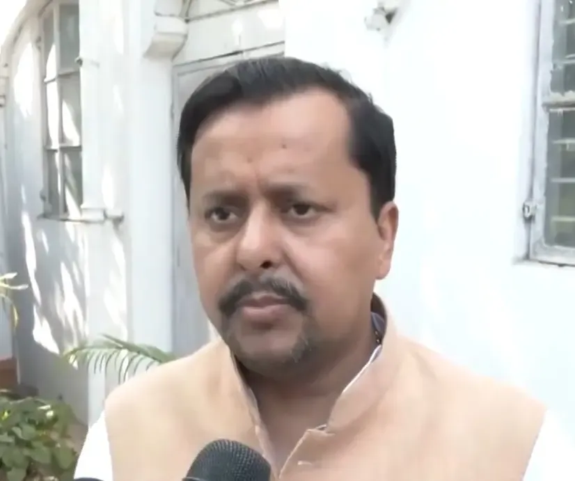 कोलकाता दुर्गा पूजा भगदड़ पर BJP अध्यक्ष नितिन नवीन ने जताया शोक, कहा — 'बंगाल के साथ अटूट एकजुटता'