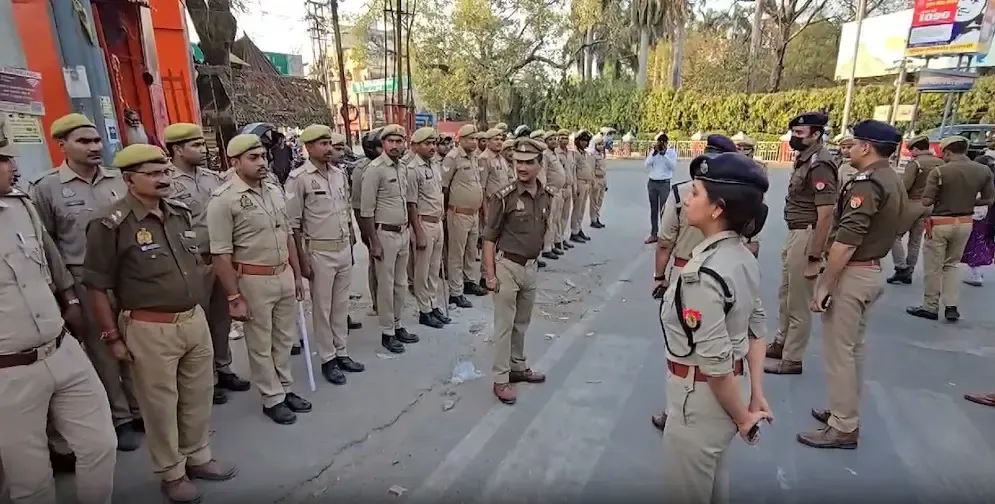 Will Kolkata Police’s ‘Pink Security Booths’ Enhance Night Safety for Women?