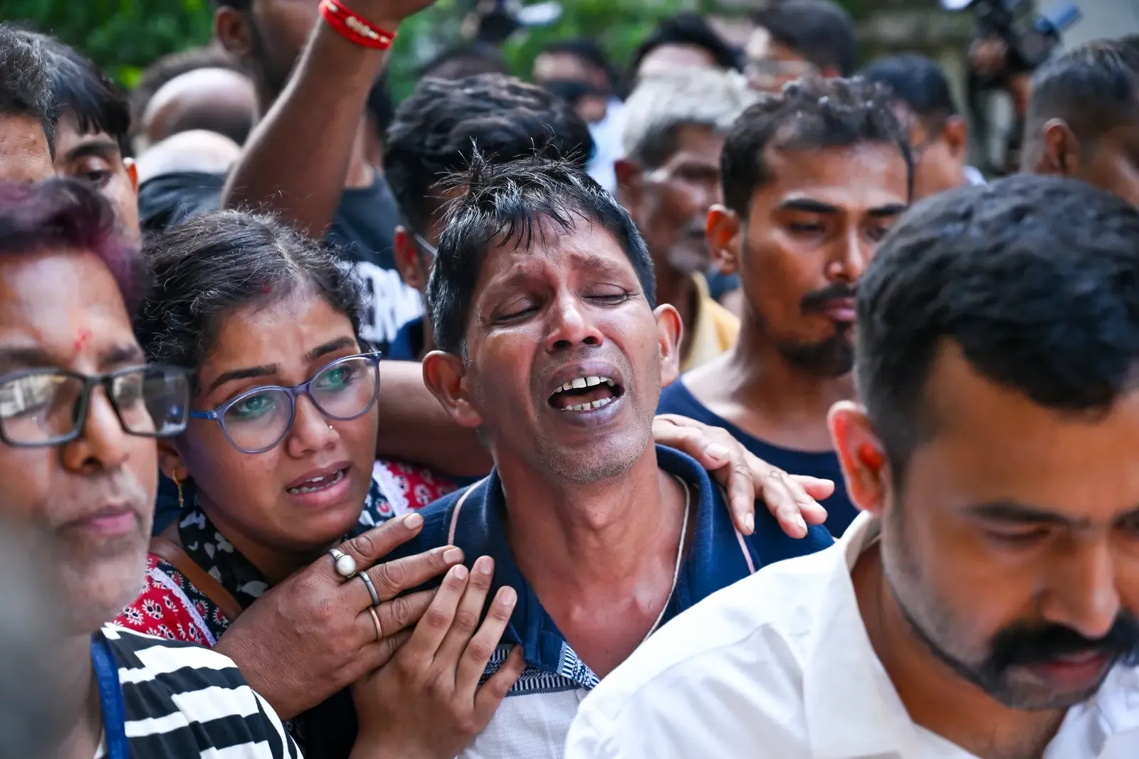 Kolkata Puja pandal stampede: Arrested man may have Bangladeshi links, say investigators