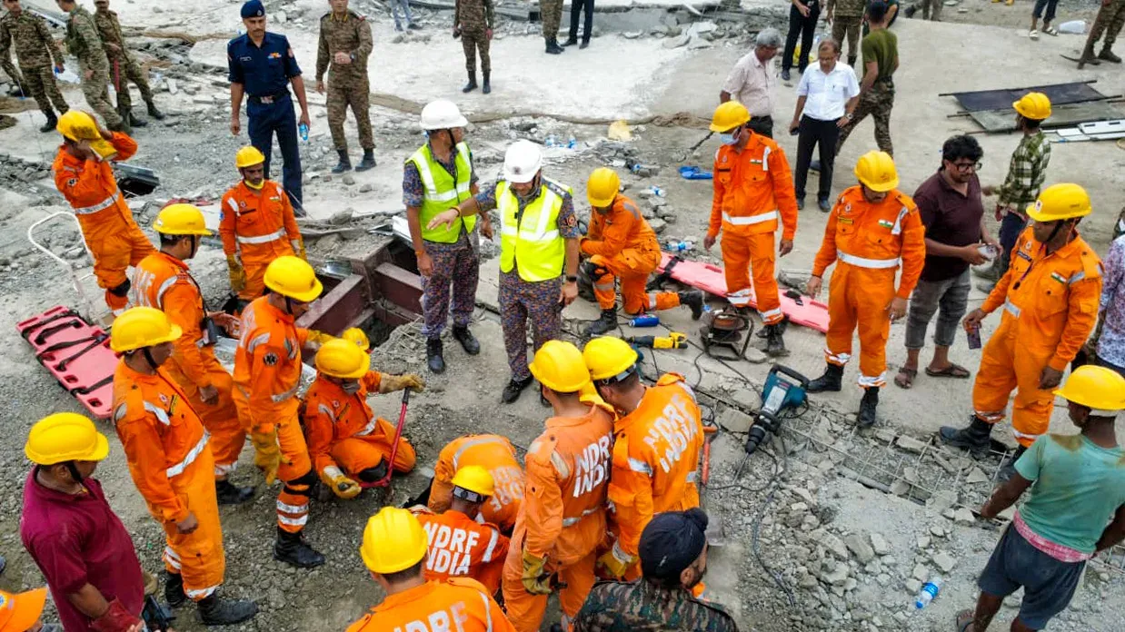 Kolkata warehouse roof collapse: JU experts probe structural design flaws