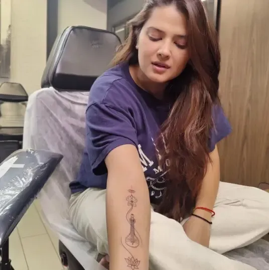 How is Kratika Sengar Coping with the Loss of Her Father-in-law Pankaj Dheer This Diwali?