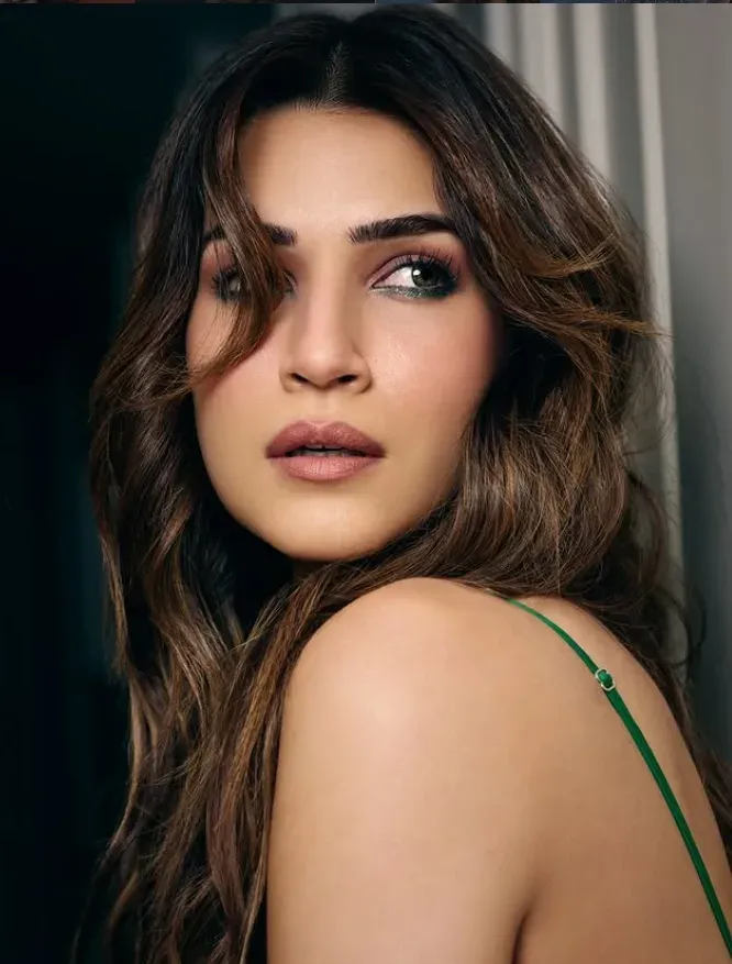 Kriti Sanon visits Tirumala with family ahead of Cocktail 2 release on June 19