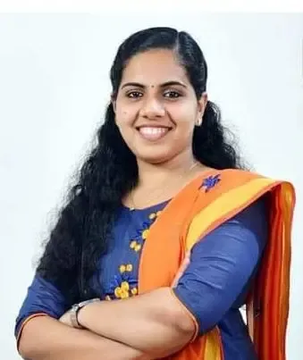 Why has a Thiruvananthapuram court issued notices to former Mayor Arya Rajendran and MLA K.M. Sachin Dev?