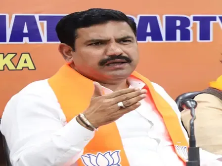 Will K'taka BJP Chief Vijayendra's Prediction of Midterm Polls Come True?