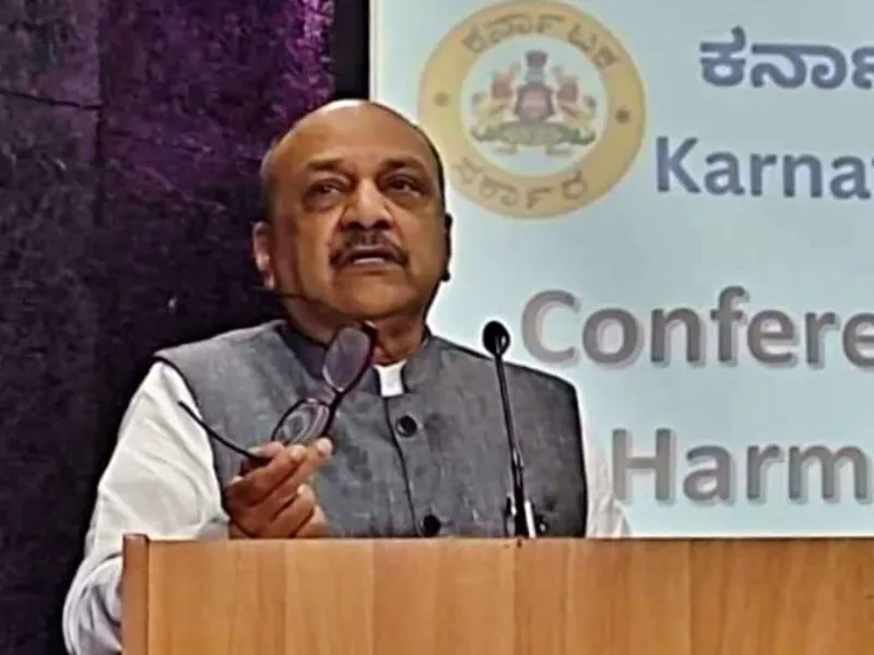 Should Banu Mushtaq Decline the Dussehra Inauguration Invitation?