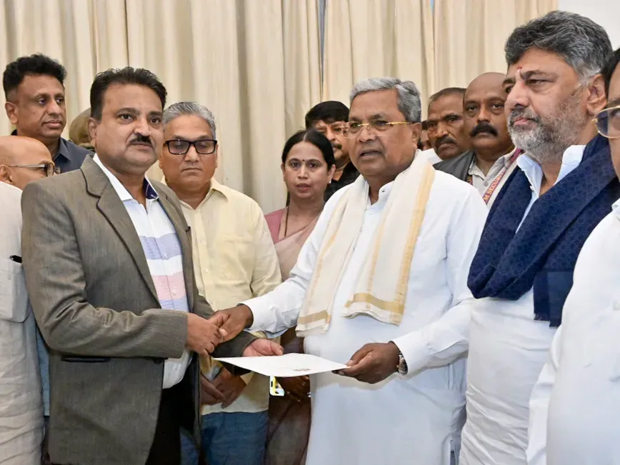 Karnataka Governor accepts Siddaramaiah's resignation, dissolves Cabinet