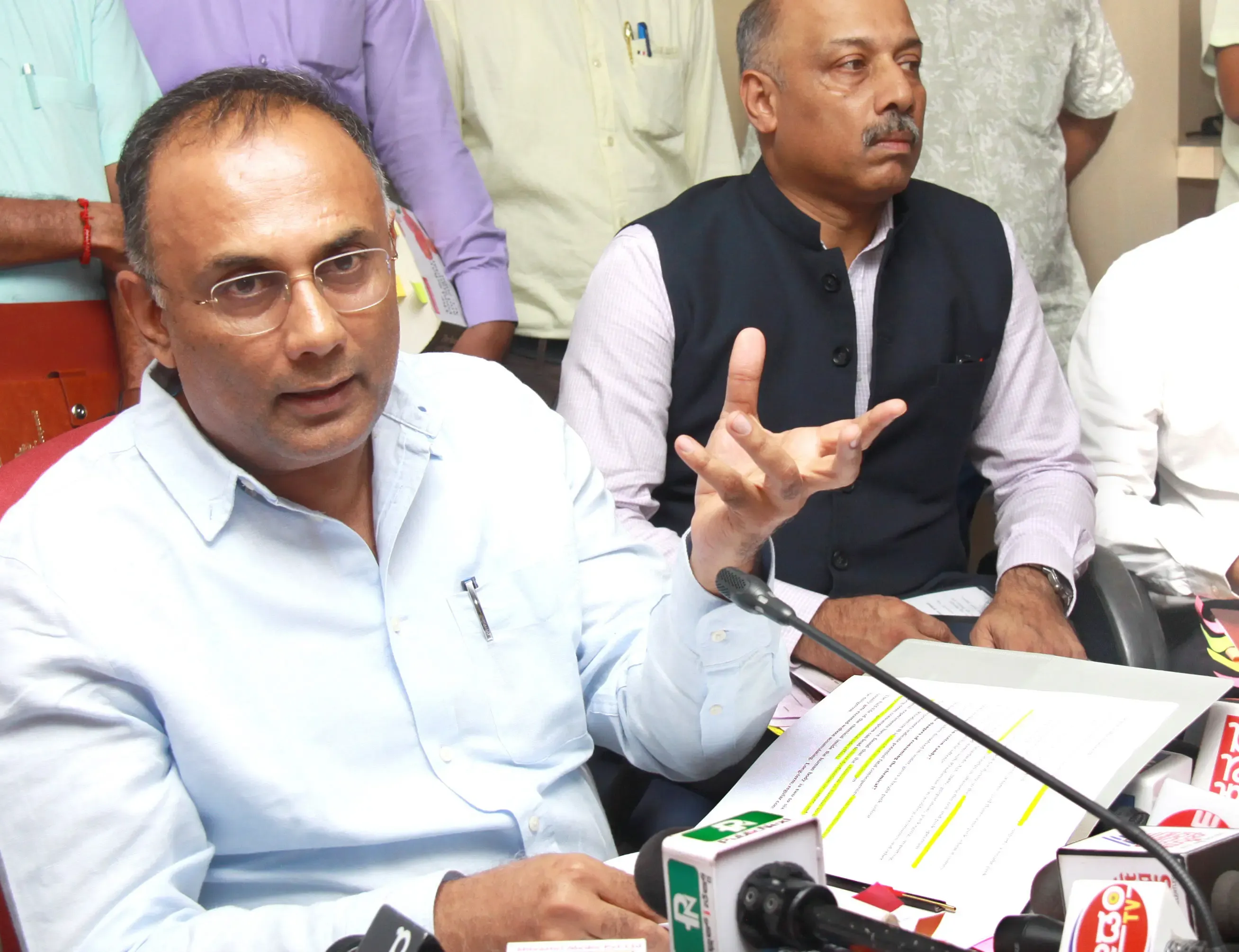 Karnataka Health Minister Vows to Address Surge in Cesarean Births