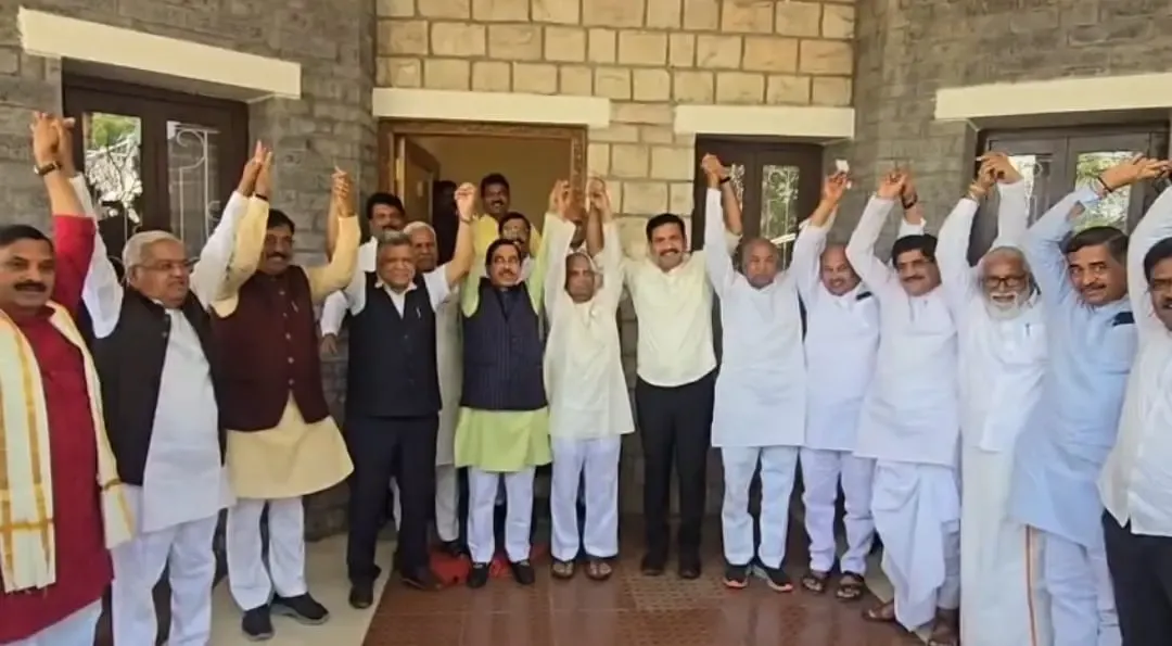 BJP Claims Ministers Will Use Gunny Bags for Voter Influence in Karnataka Bypolls