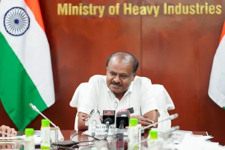 Bidadi Township row: Kumaraswamy demands farmers at talks, CM Shivakumar defers response