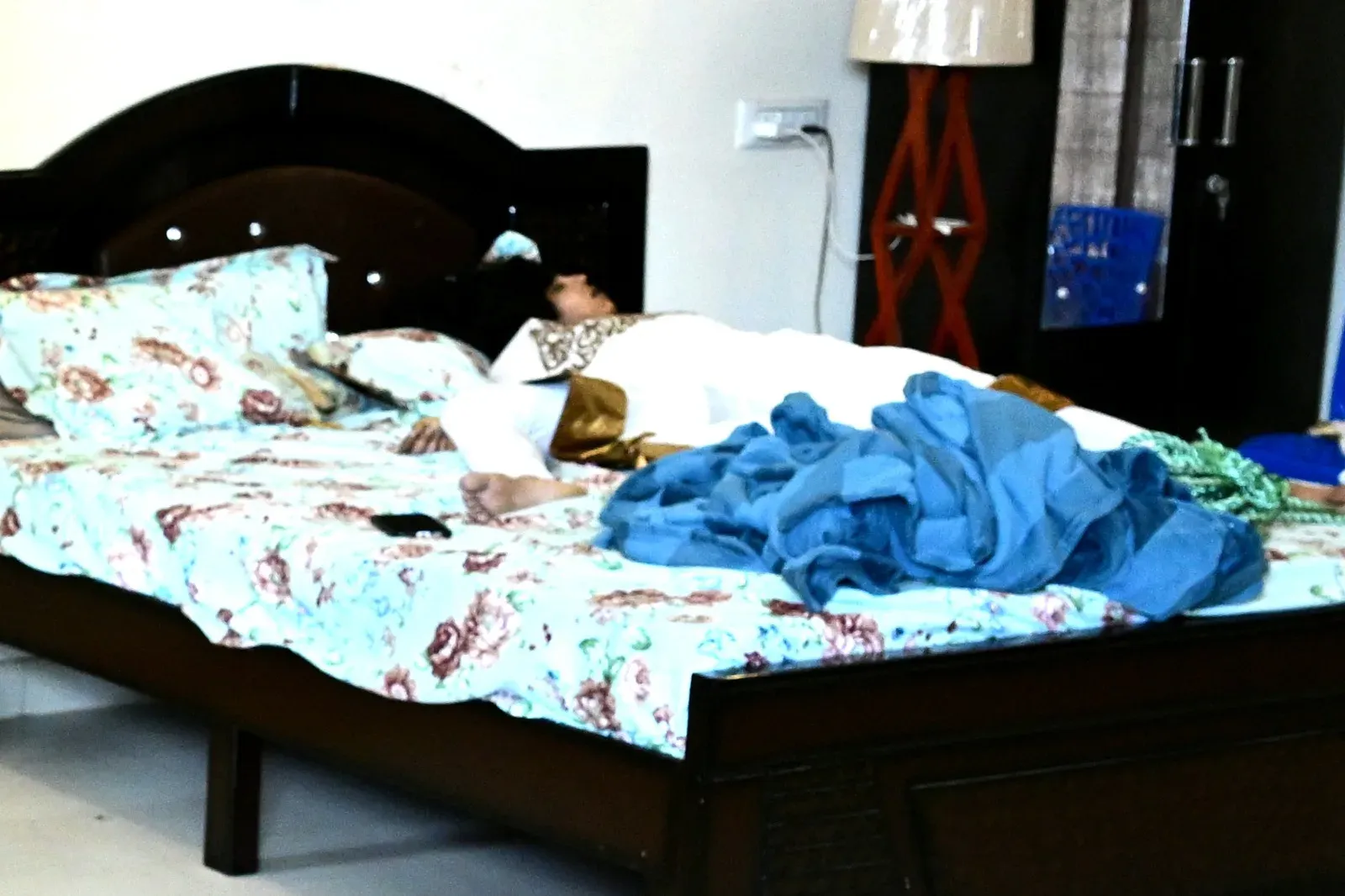Woman found dead at Chikkaballapur homestay, boyfriend unconscious