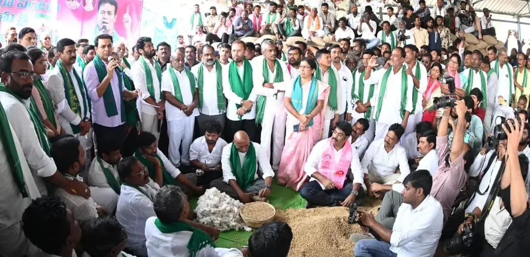 What Did KTR Say to Cotton Farmers About Government Neglect?