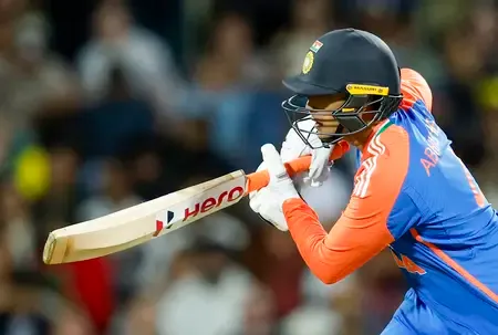 Kuhnemann hopes Australian quicks can stop ‘serious talent’ Abhishek Sharma ahead of high-scoring Gold Coast clash