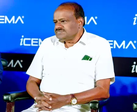 Kumaraswamy Engages FKCCI to Enhance Karnataka's EV Industry and Establish ARAI Testing Facility