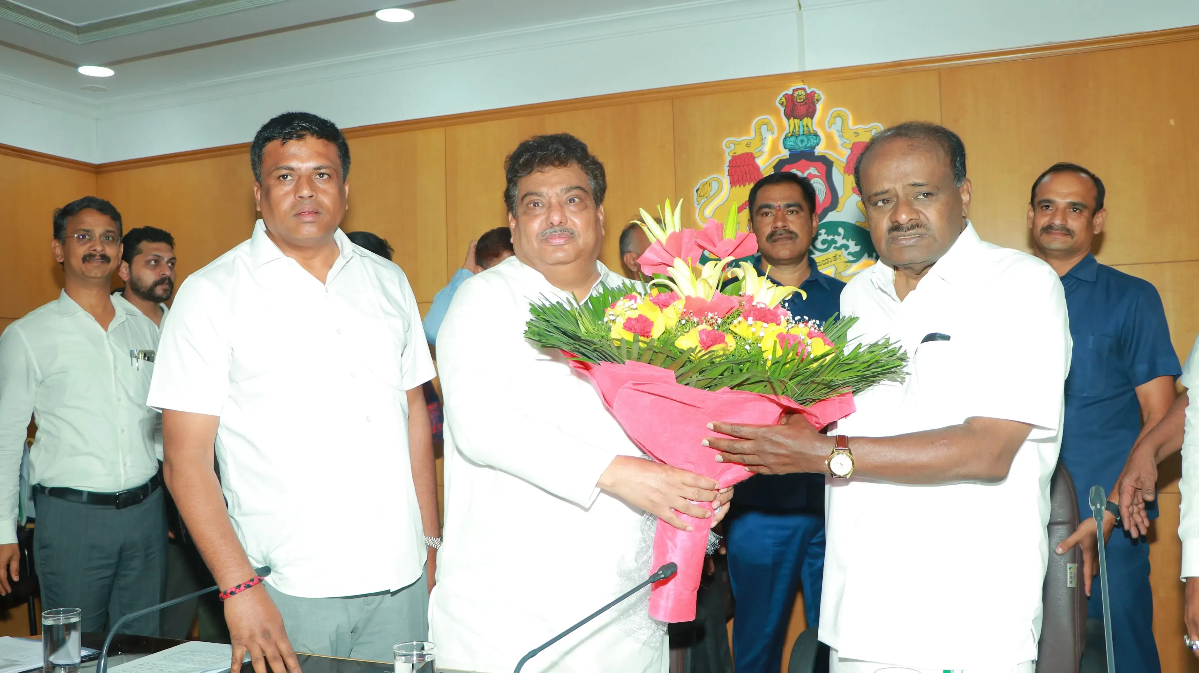 Kumaraswamy Engages with Karnataka Minister on ARAI Testing Centre