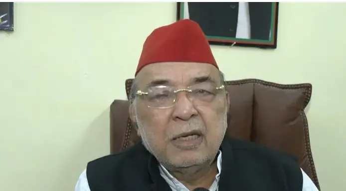 क्या कुमारस्वामी के स्कूली पाठ्यक्रम में भगवद गीता शामिल करने की मांग का सपा विधायक ने किया समर्थन?