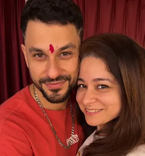 करिश्मा खेमू ने कश्मीर के पुश्तैनी घर की यादें साझा कीं, अशोक पंडित हुए भावुक