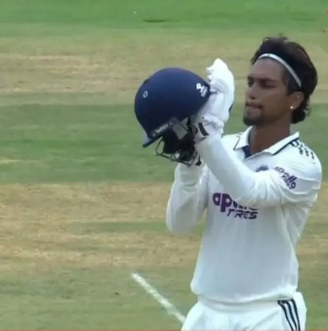 Kushagra's 113 and Mulani's 4-for put India A 163 ahead of Australia A