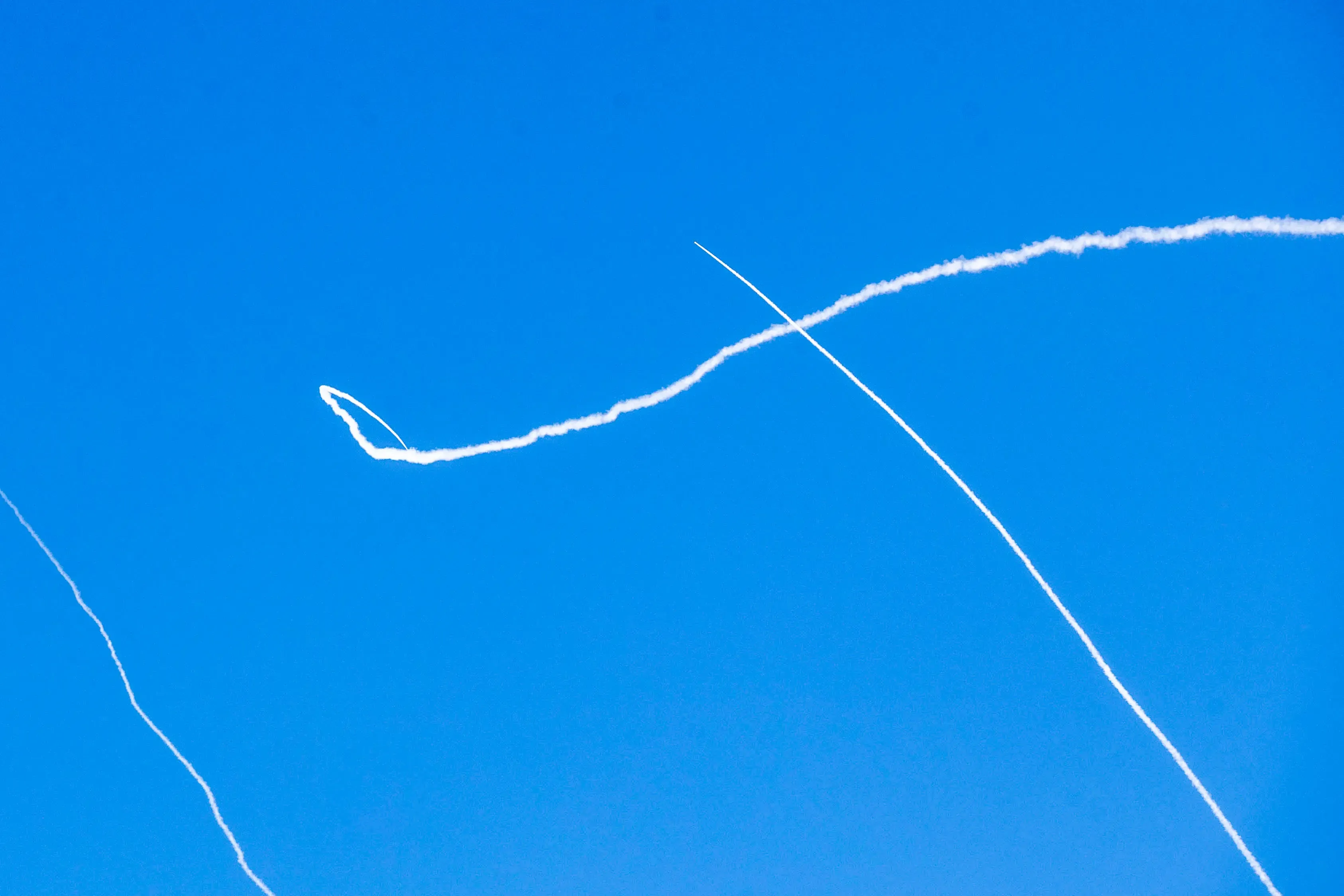 कुवैत के अंतरराष्ट्रीय एयरपोर्ट पर ड्रोन हमलों का ताजातरीन मामला