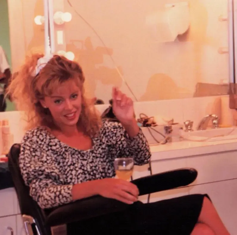 Kylie Minogue skips AI trend, shares real 1980s film set photo