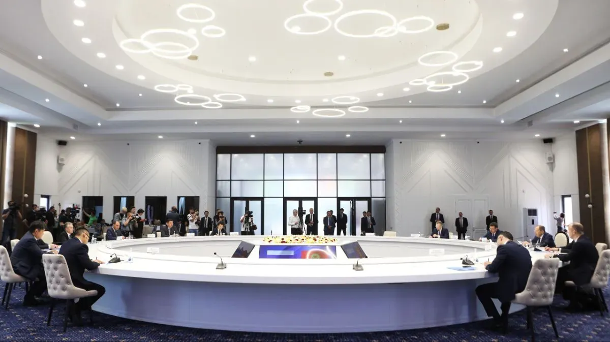 What Did Kyrgyz Prez and Russian FM Discuss?