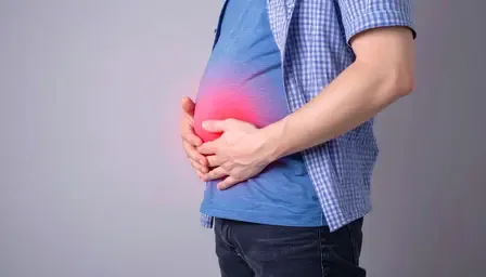 क्यों होती है ब्लोटिंग और इंफ्लेमेशन? आयुर्वेद से जानें असरदार उपाय
