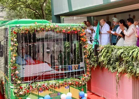 Delhi Ridge restoration: L-G Sandhu, Amit Shah launch 1 crore sapling drive, flag off 11 e-buses