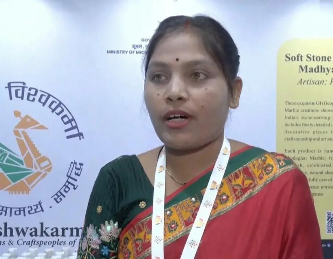 पीएम विश्वकर्मा योजना से बदली ज़िंदगी: आगरा ब्रिक्स फोरम में लाभार्थियों ने सुनाई सफलता की कहानी