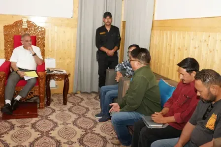 लद्दाख में पर्यटन को बढ़ावा देना प्रदेश प्रशासन की प्राथमिकता : कविंदर गुप्ता