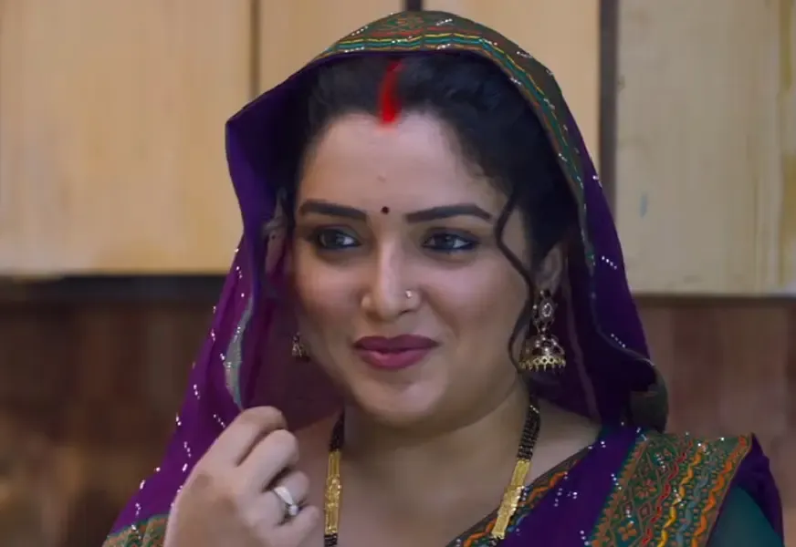 'लाखों में एक पवले बानी हम बहुरानी' का ट्रेलर आया, आम्रपाली दुबे की सास-बहू की नोक-झोंक दिखी